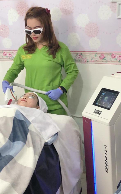 Skin Rejuvenation Treatment with IPL-iToning Laser
